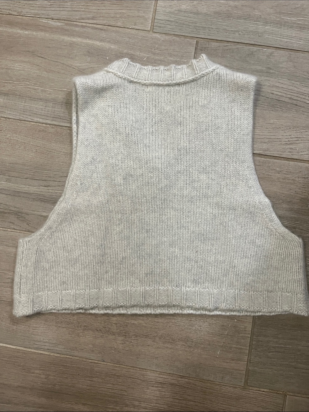 Brazeau Tricot Cashmere top - Picture 9 of 10